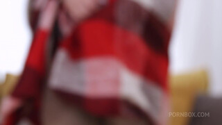 И как я ему дала в жопу на свидании, говорила ведь, что до свадьбы ни ни